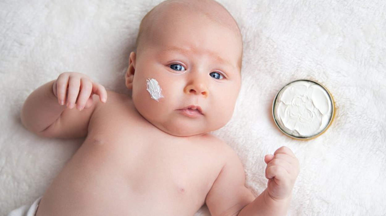 Yenidoğan Bebeklerde Cilt Bakımında Dikkat Edilmesi Gerekenler